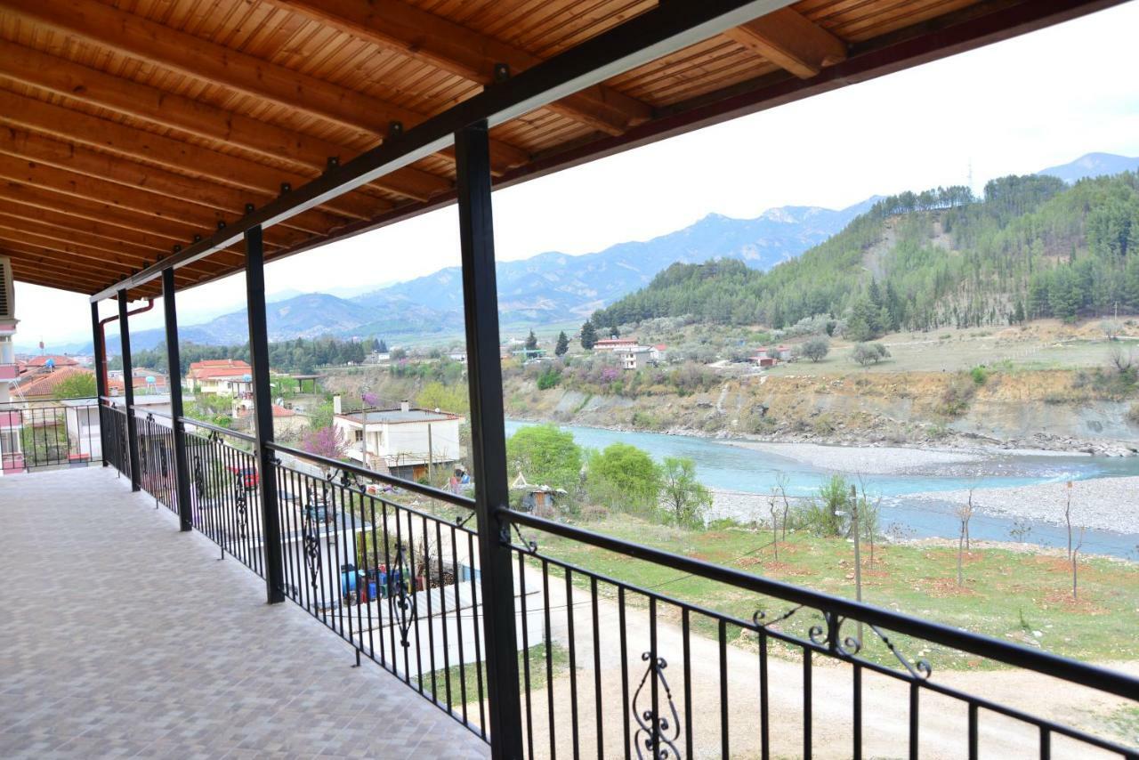 Hotel Villa Ago Përmet Екстериор снимка