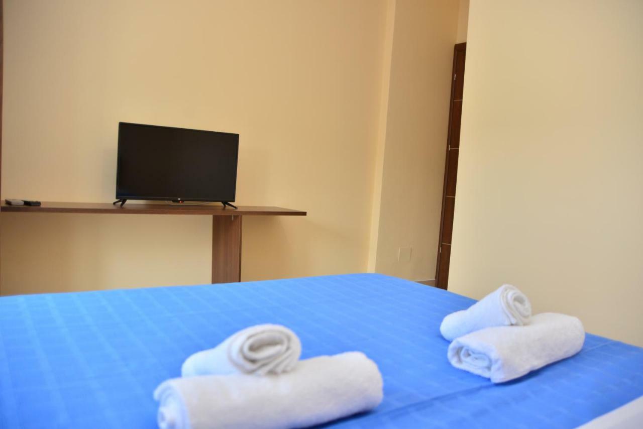 Hotel Villa Ago Përmet Екстериор снимка
