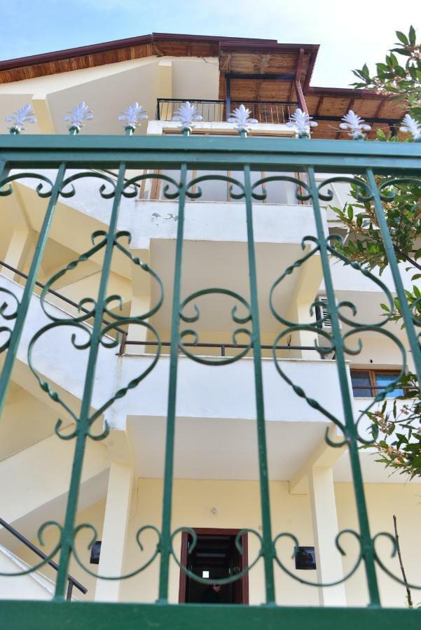 Hotel Villa Ago Përmet Екстериор снимка