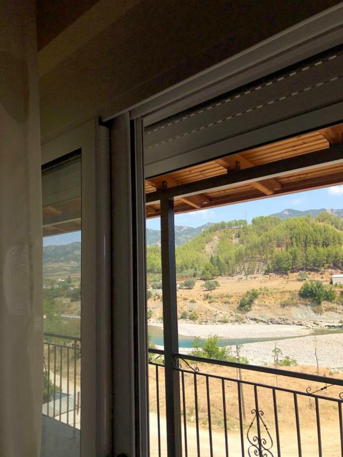 Hotel Villa Ago Përmet Екстериор снимка