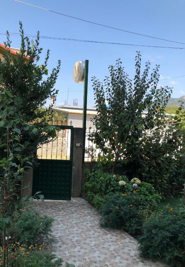 Hotel Villa Ago Përmet Екстериор снимка