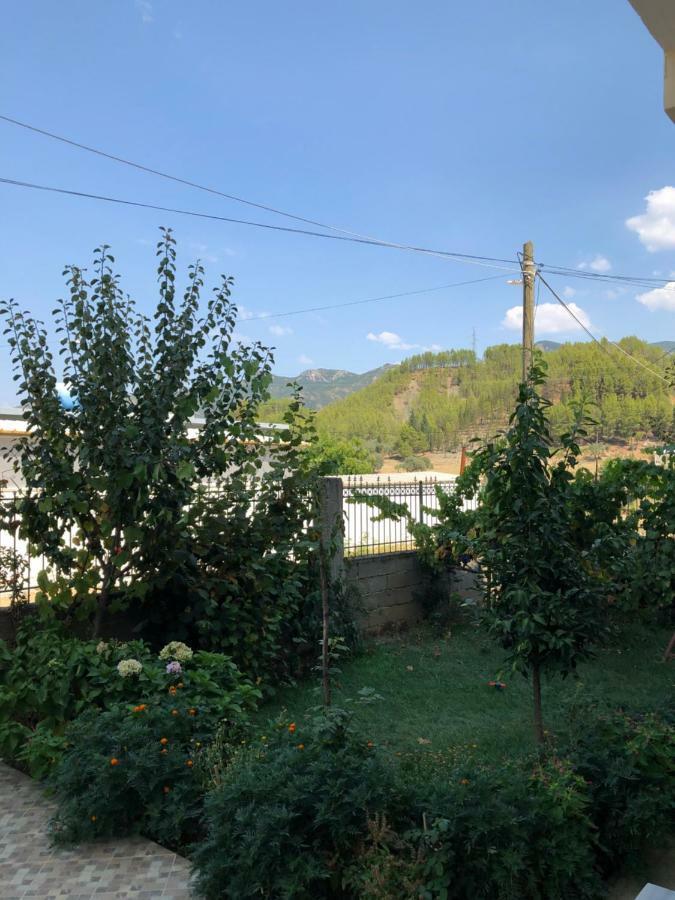 Hotel Villa Ago Përmet Екстериор снимка